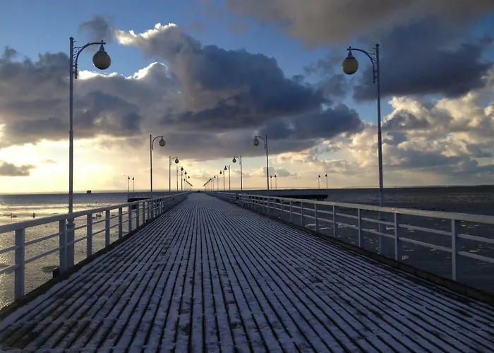 Hong Kong Apartman Jurata